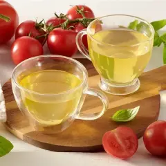 Sok pomidorowy czy zdrowy? Odkryj jego zalety i zagrożenia zdrowotne
