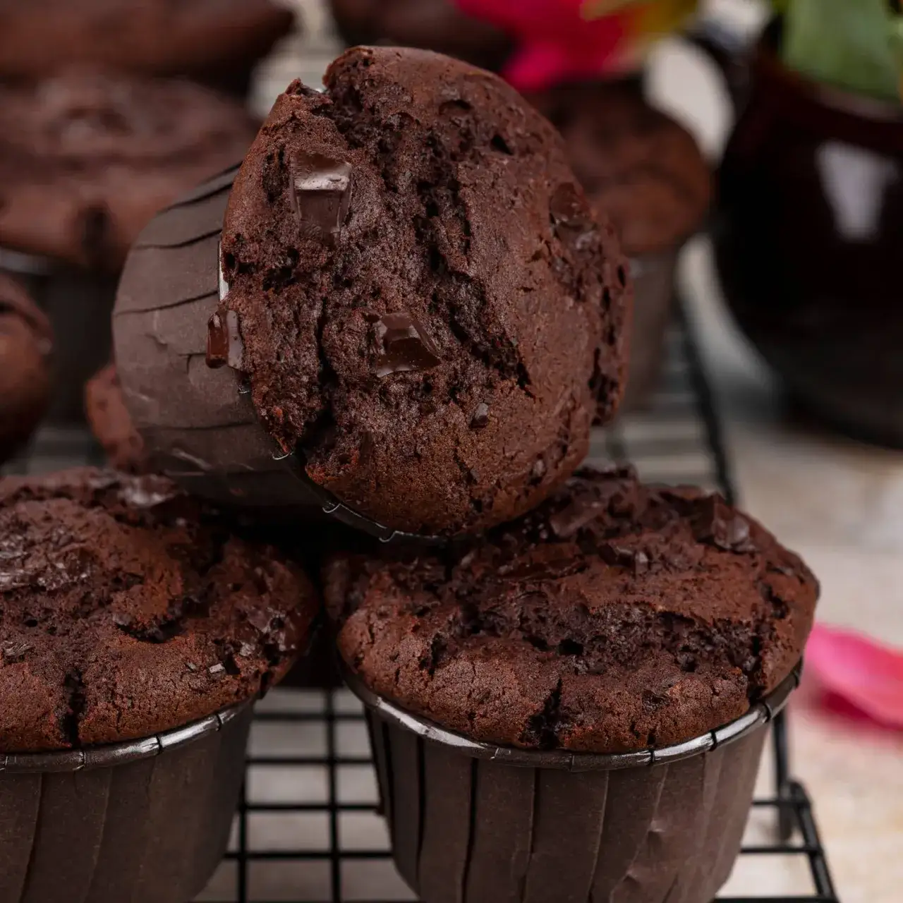 Zdjęcie Ile piec muffinki czekoladowe? Prosty przepis i idealny czas pieczenia